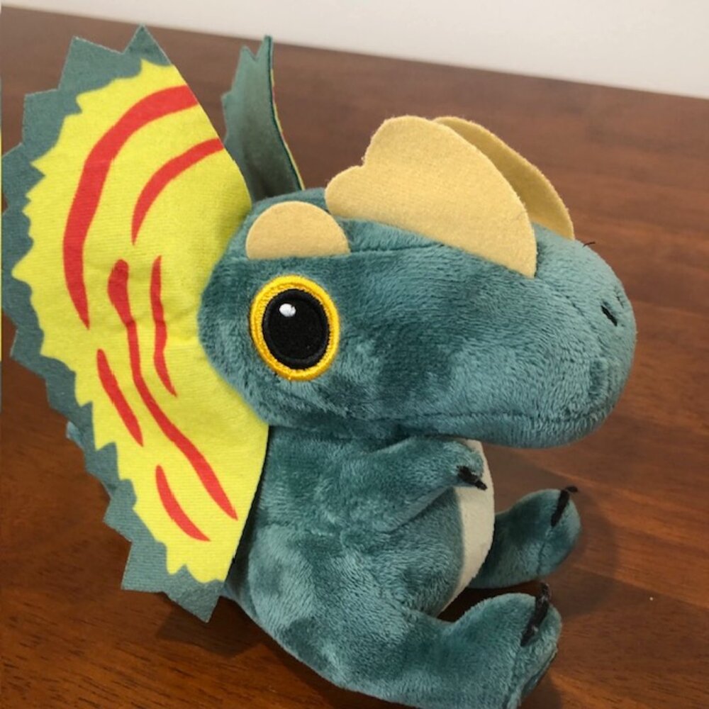 Jurassic World Small Dinosaur Plush Stuff Animal Pre-Owned. - Picture 2 of 16